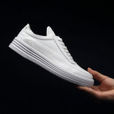 Zapatos casuales blancos de moda coreana de verano para hombre, fáciles de usar